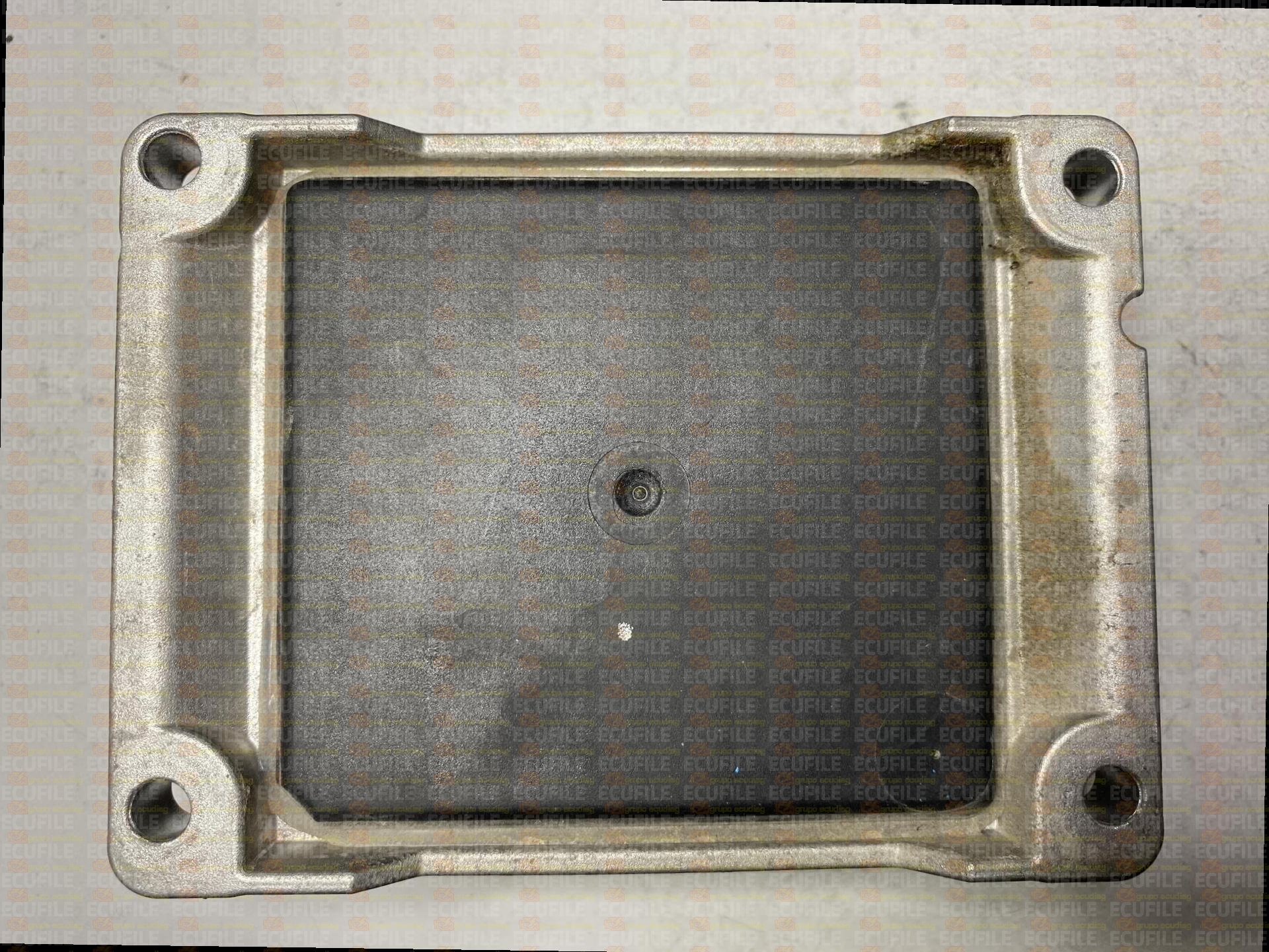 BOSCH ME7.6.2 0261208253 OPEL CORSA III C 1.2i 80HP 55352622 SS 1037372997