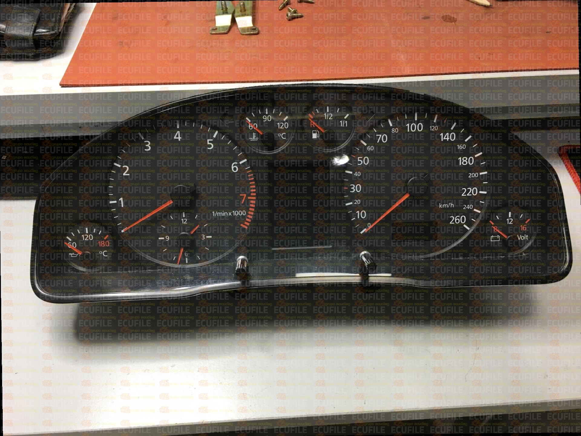 VDO 110.008.886-002 AUDI A4 8D0919880N