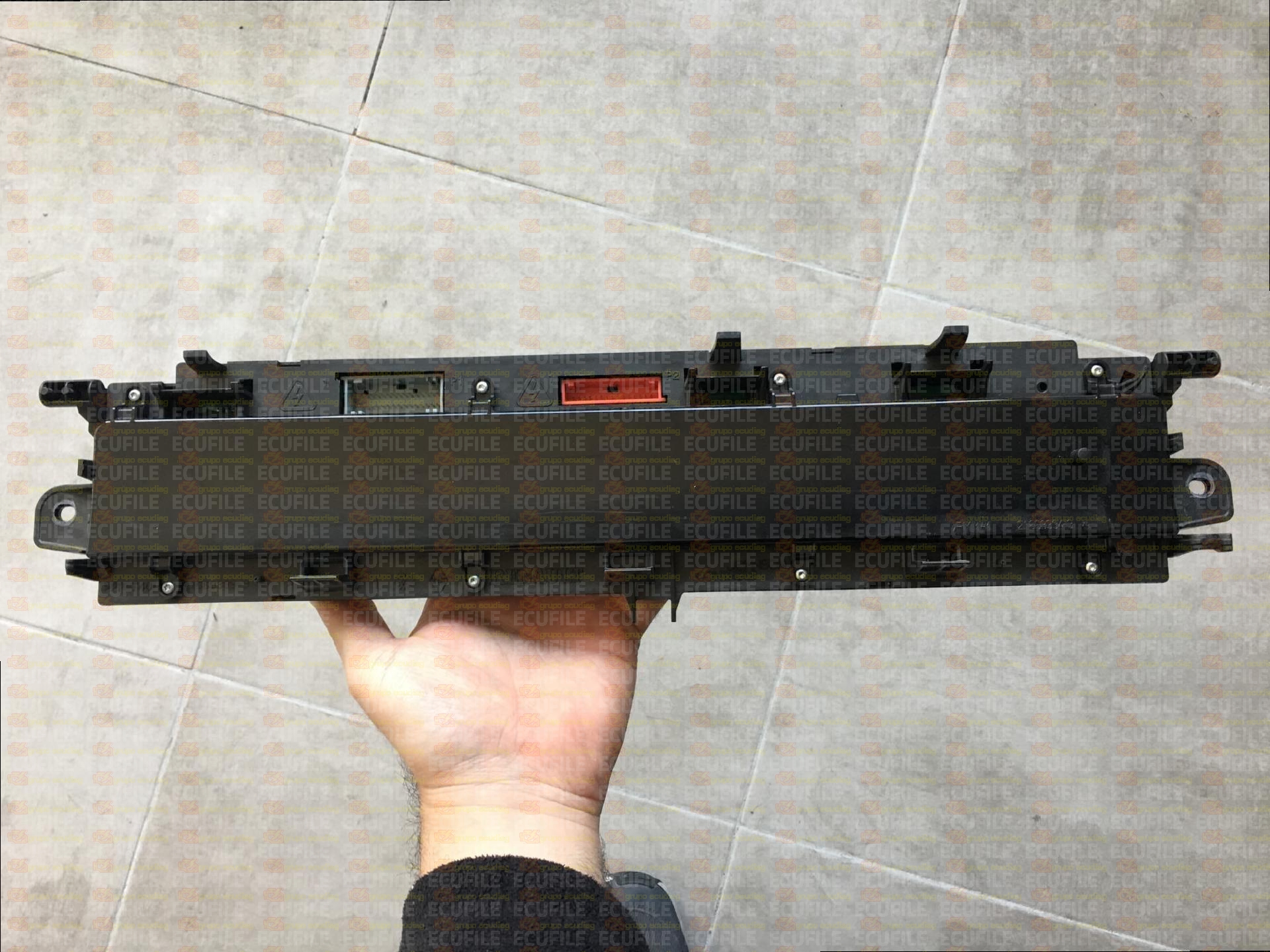 JOHNSON CONTROLS 21677107-4 RENAULT SCENIC II J84 P8200365607D