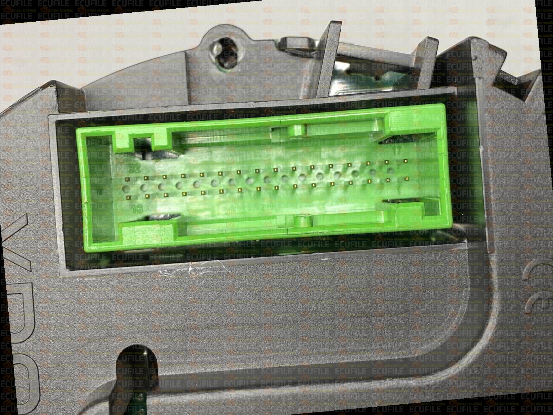 VDO 110.208.945-023 AUDI A3 8L0920931EX