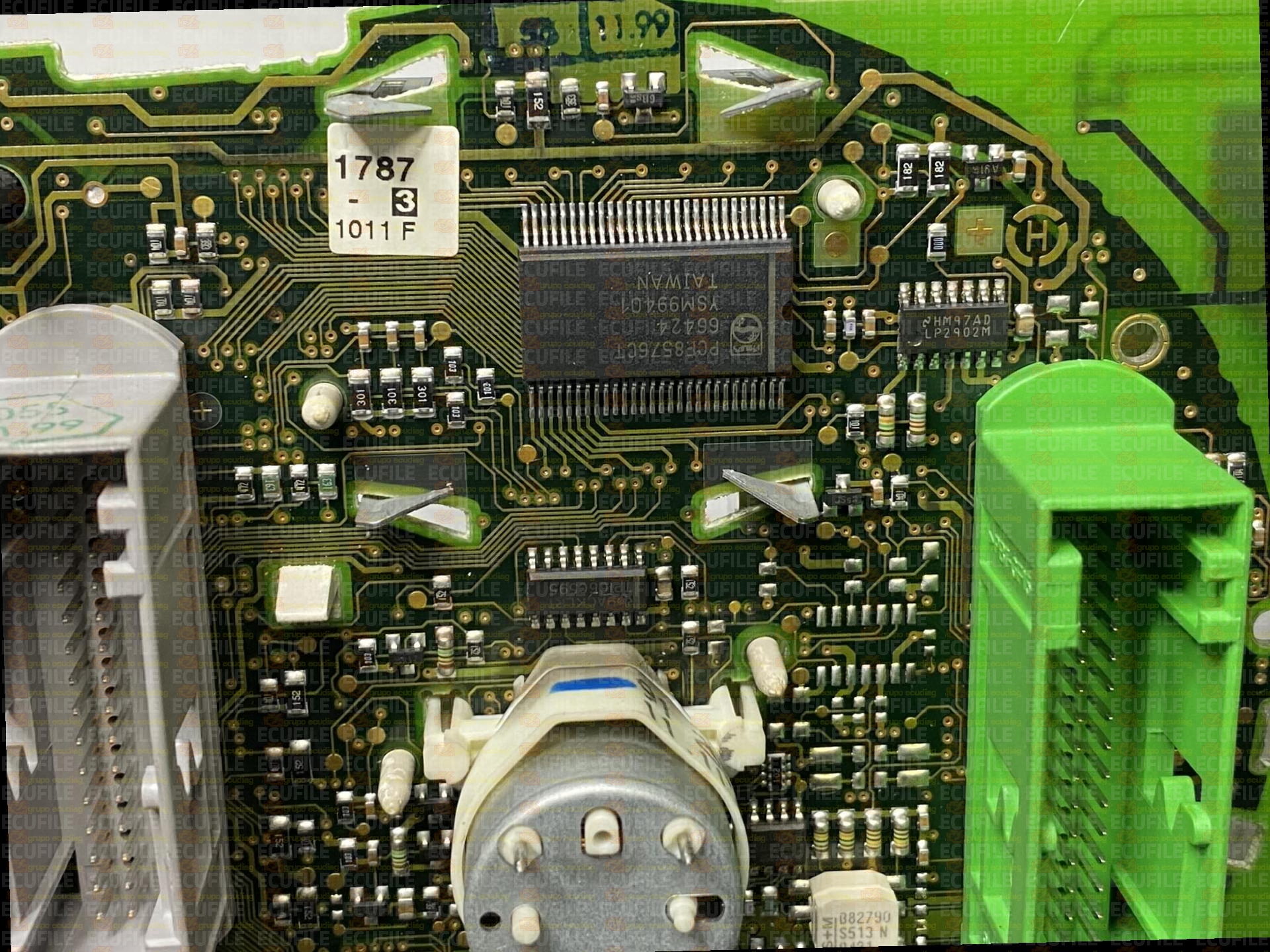 VDO 110.008.948-015 AUDI A6 4B0920931B