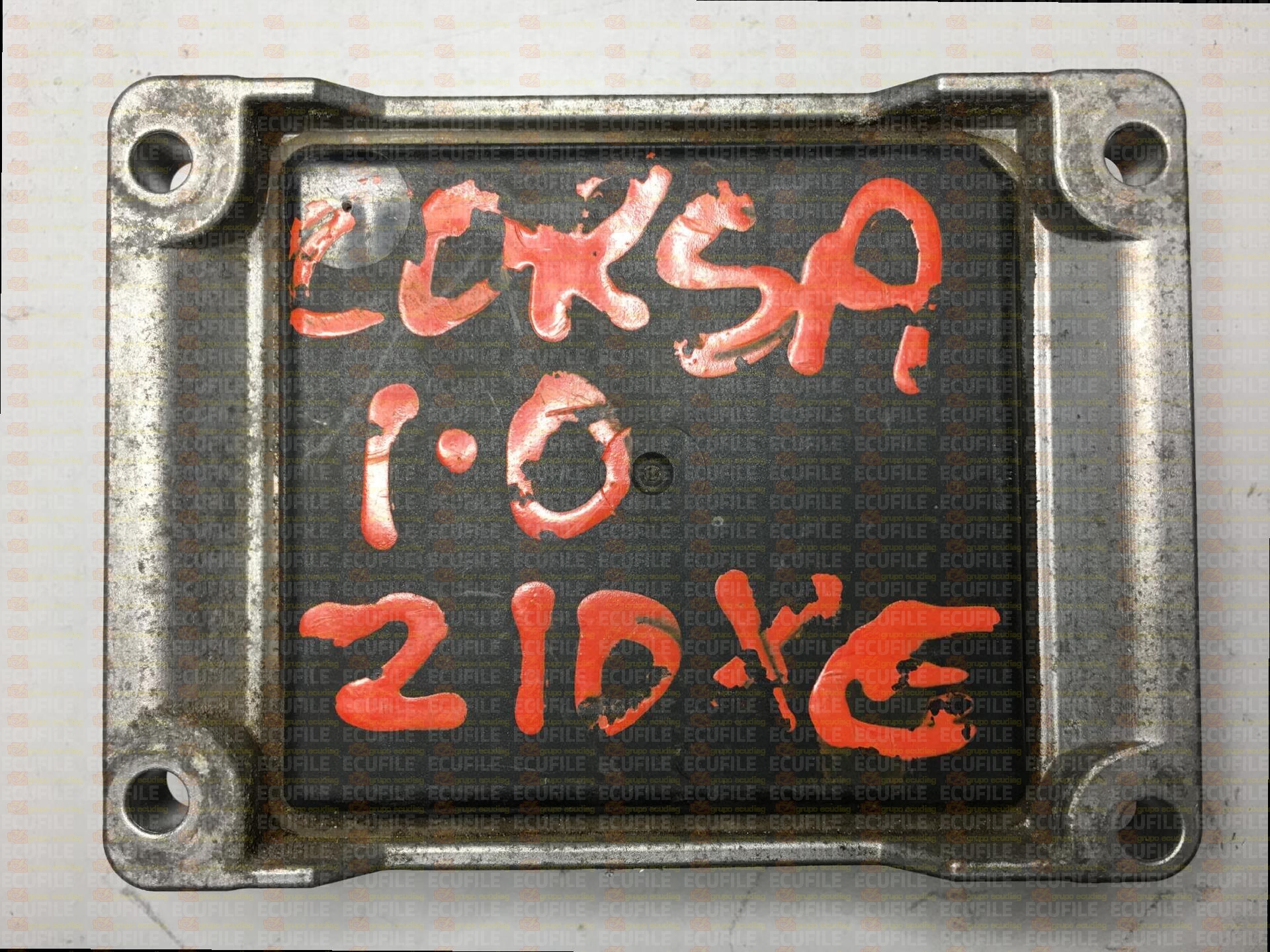 BOSCH ME7.6H4 0261207421 OPEL CORSA III C 1.0i 58HP 24443795 AR 1037362739