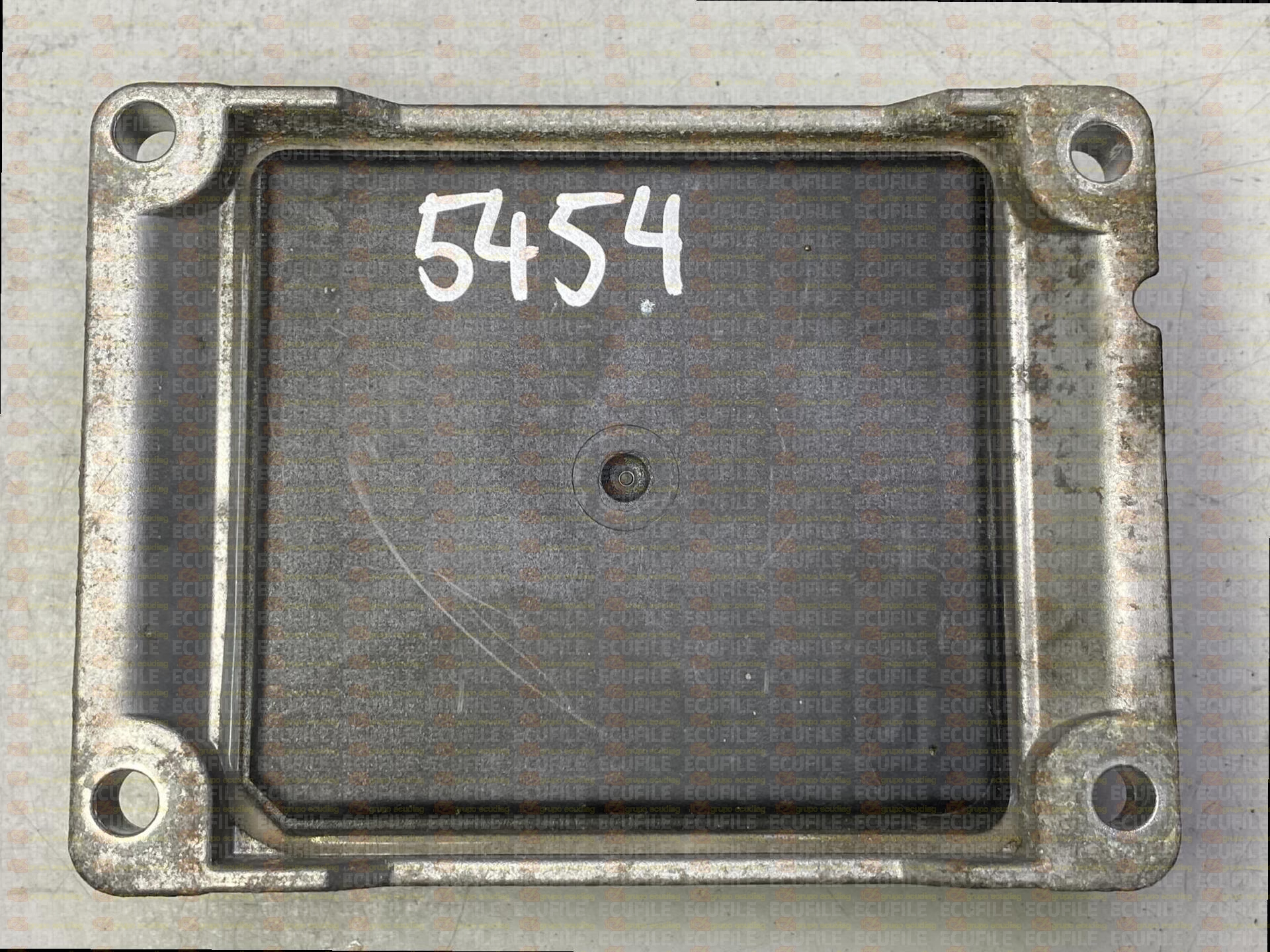 BOSCH ME7.6.1 0261207720 OPEL CORSA III C 1.0i 60HP 24420558 QB 1037368139