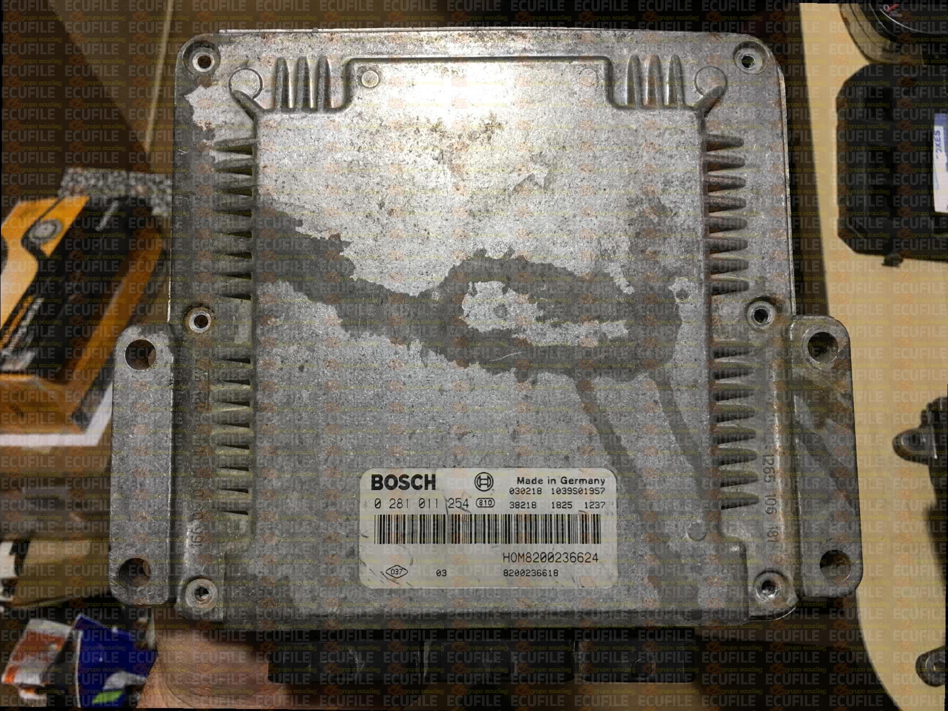 BOSCH EDC15C3-4.2 0281011254 RENAULT MASTER II 2.5 DCI 114HP HOM8200236624 8200236618 1037367345-7006