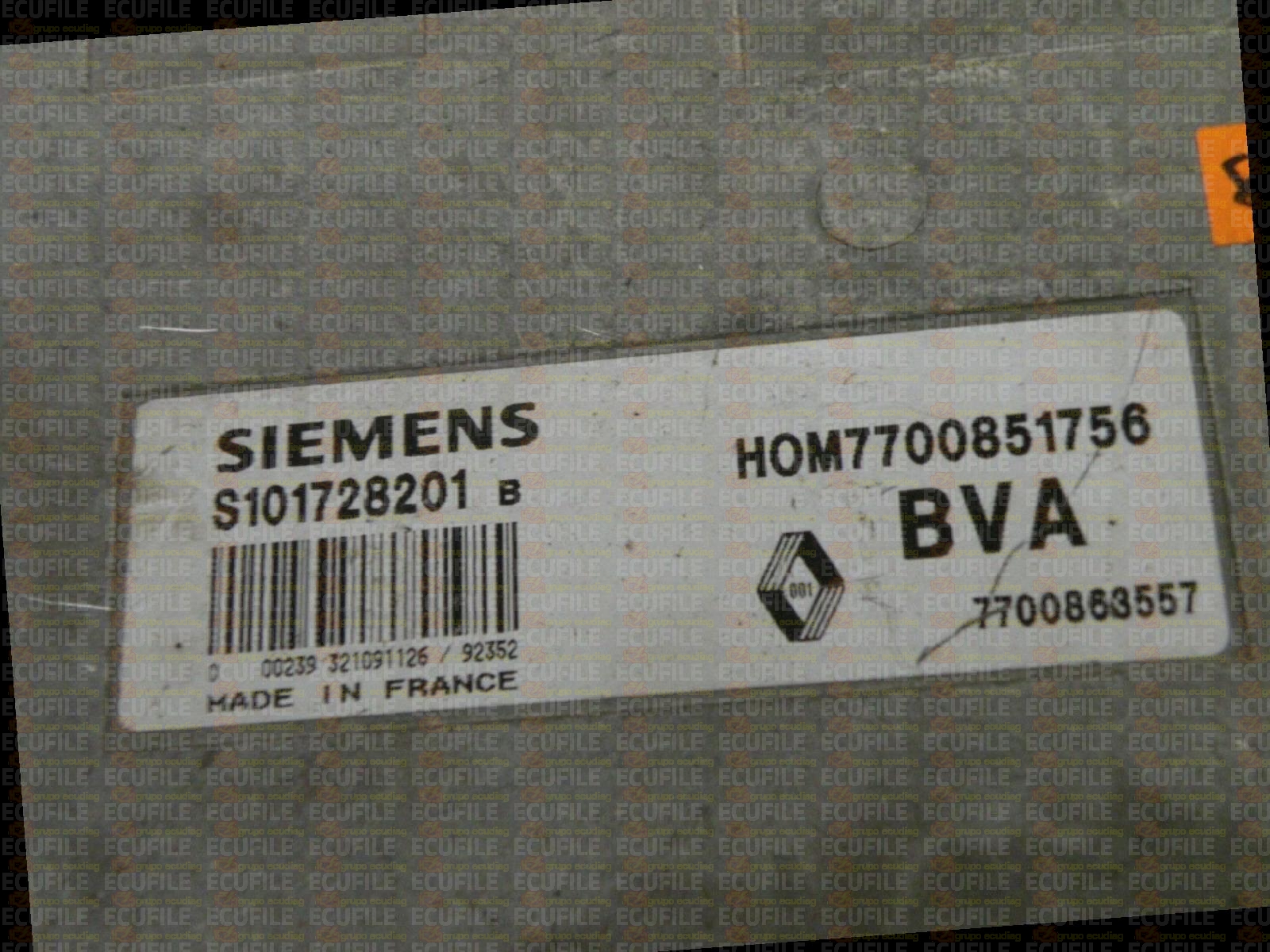 SIEMENS FENIX S101728201B RENAULT 7700863557 HOM7700851756 EEPROM MC68HC11