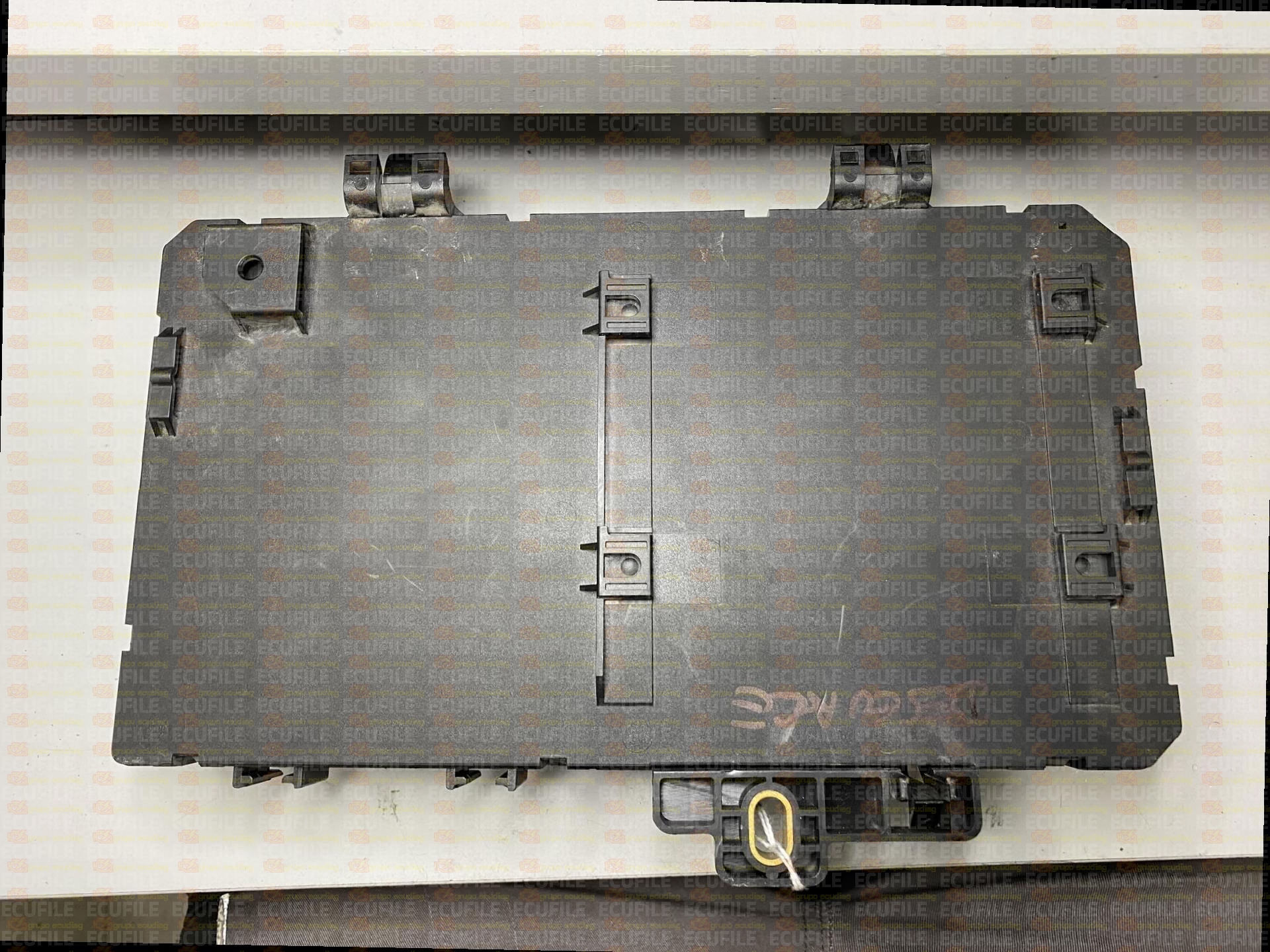 HELLA 5DK008669-33 OPEL ASTRA H 13222173 HT 0912